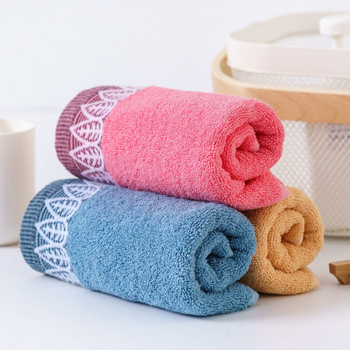 Women Cotton Bath Towel with Fine Border Kalsten