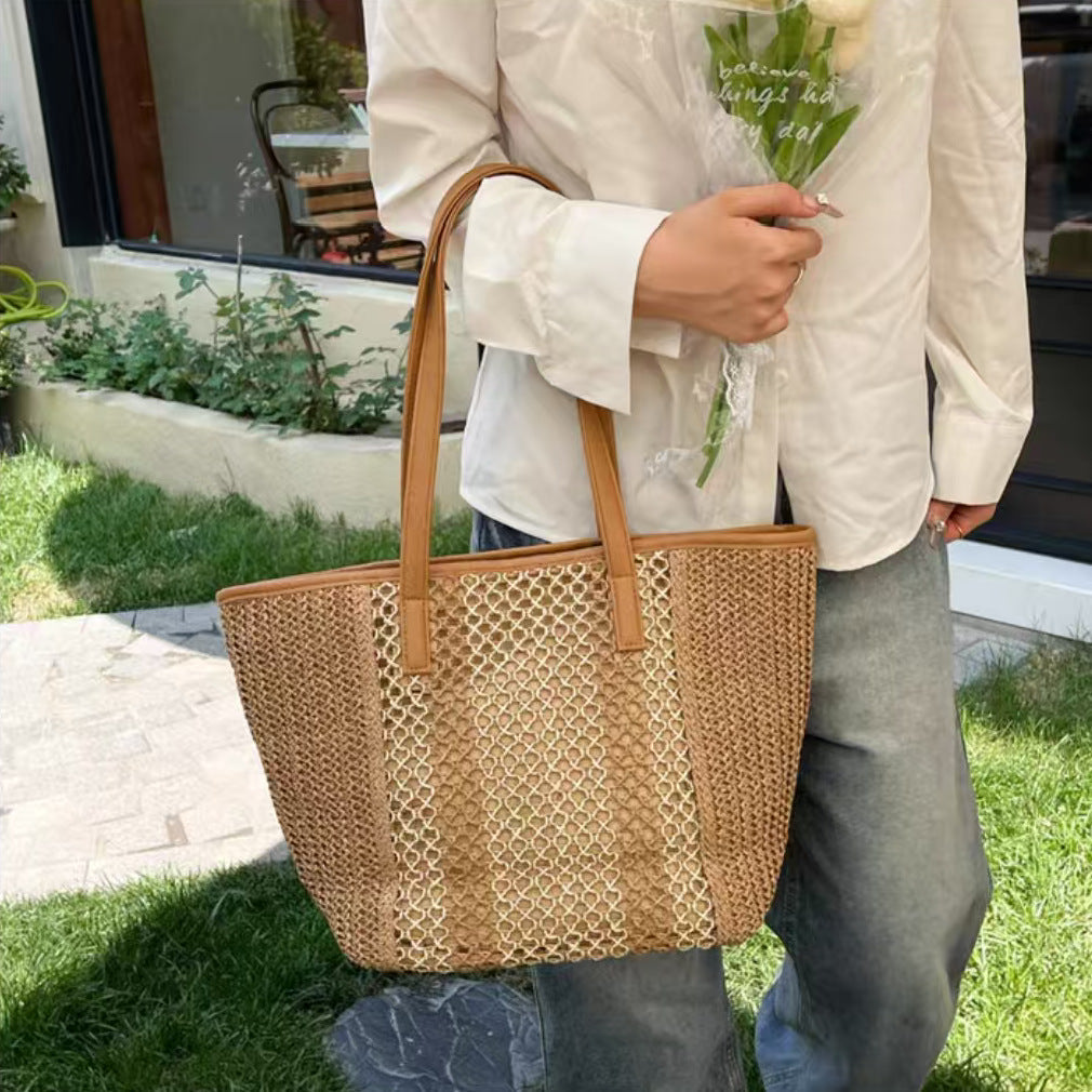 Elegant Bast Handbag with Leather Accents Kalsten