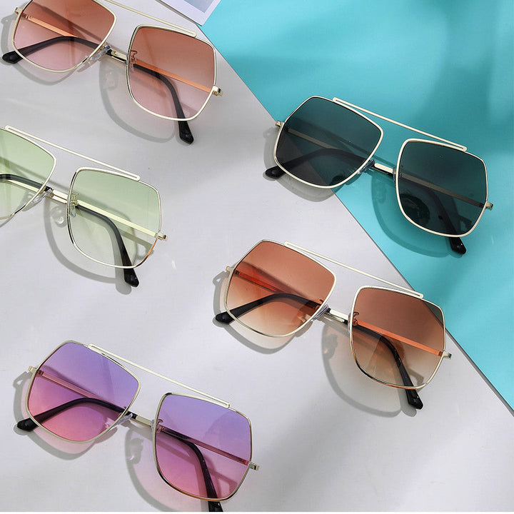 Women's polygonal sunglasses with elegant, state-of-the-art frame Kalsten