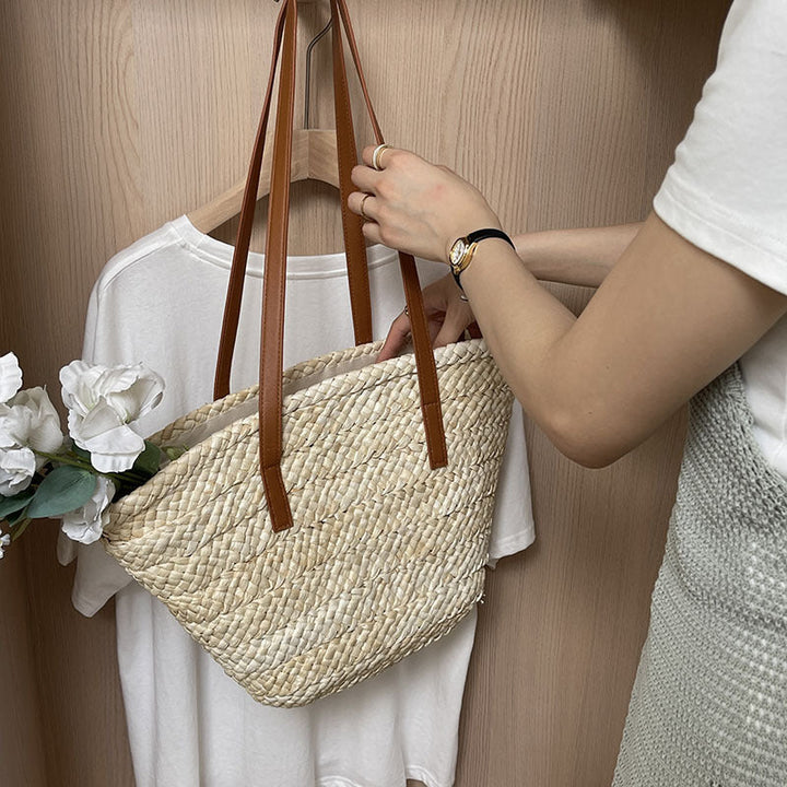 Elegant Bast bag with Long Leather Straps Kalsten
