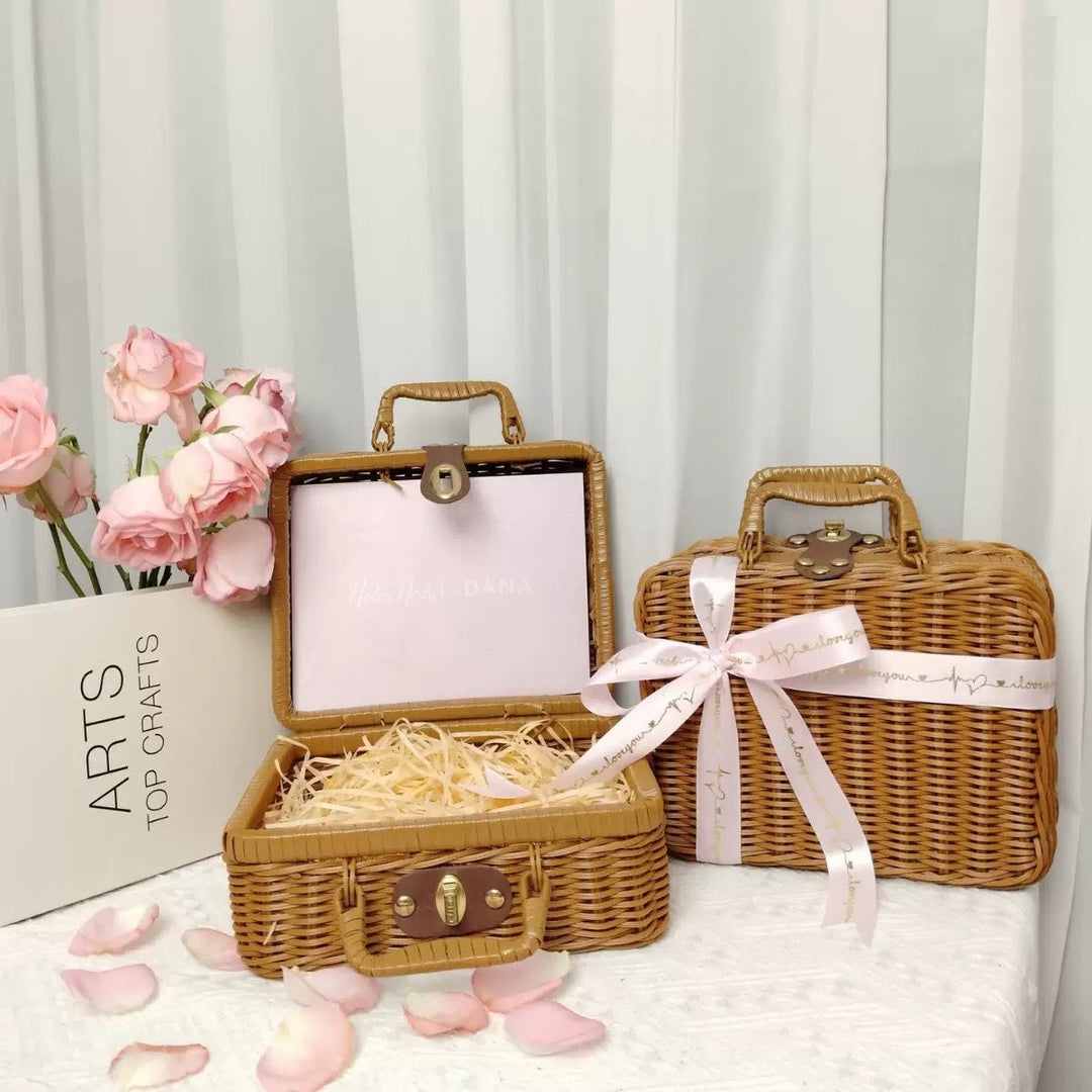 Ladies stylish and practical rattan cosmetic box Kalsten