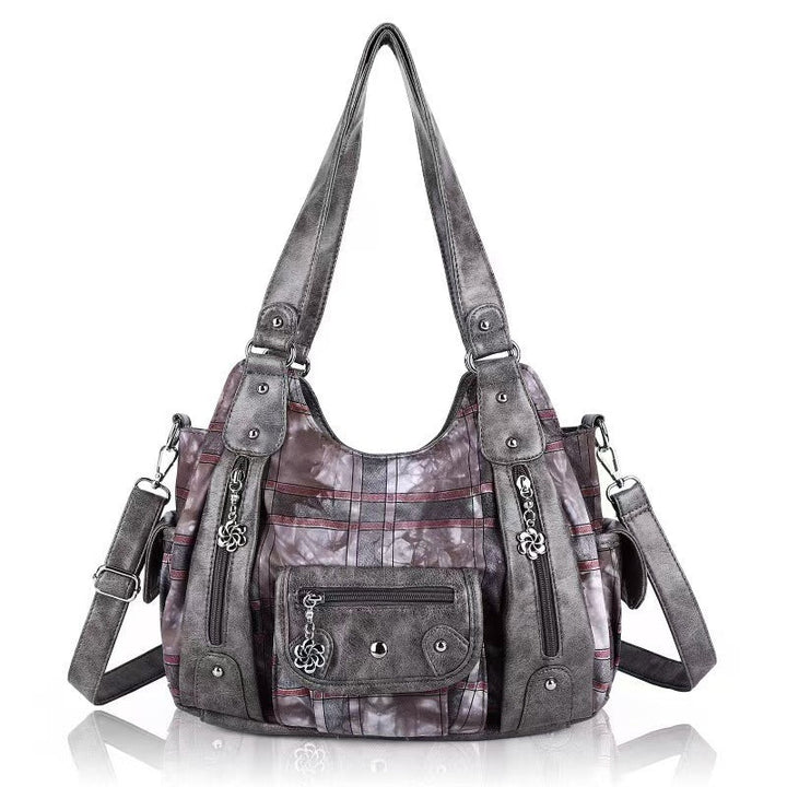 Fashionable shoulder bag with elegant details Kalsten