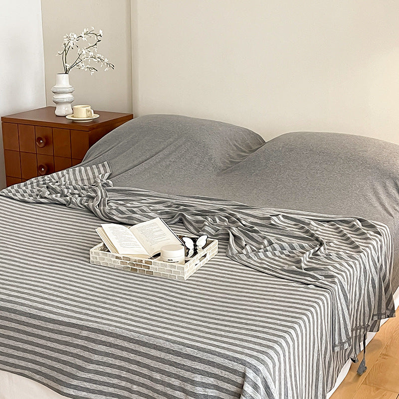 Women's living room blanket made of high-quality cotton with fine stripes Kalsten