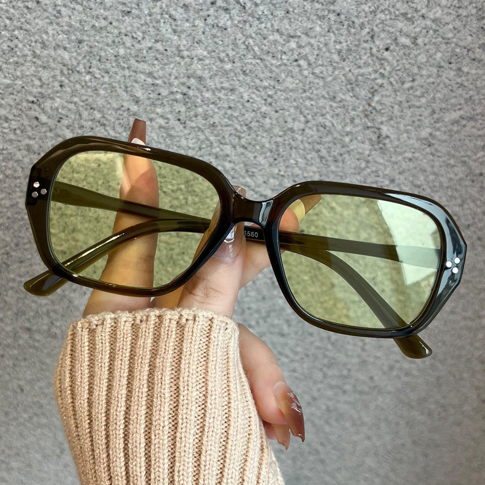 Women's fashionable oversized sunglasses in elegant design Kalsten