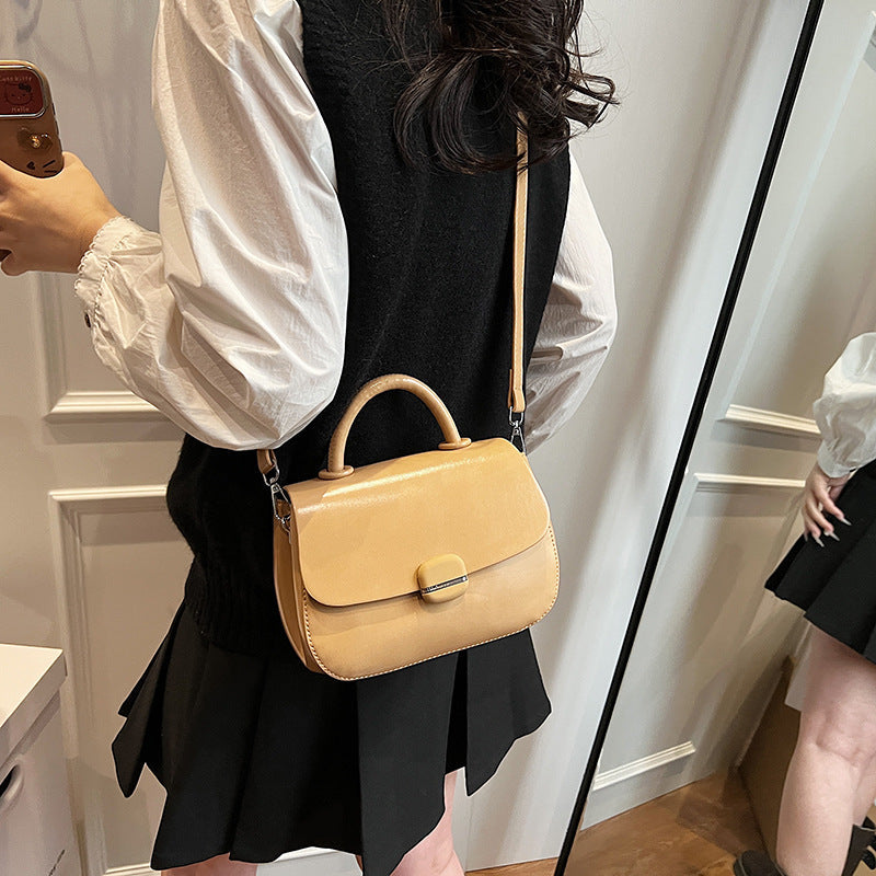 Elegant Structured Crossbody Handbag Kalsten