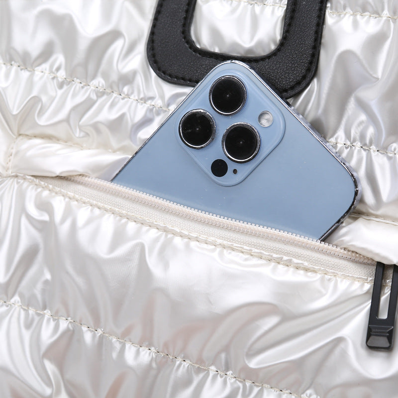 Practical Travel Bag Made of Durable Nylon Kalsten