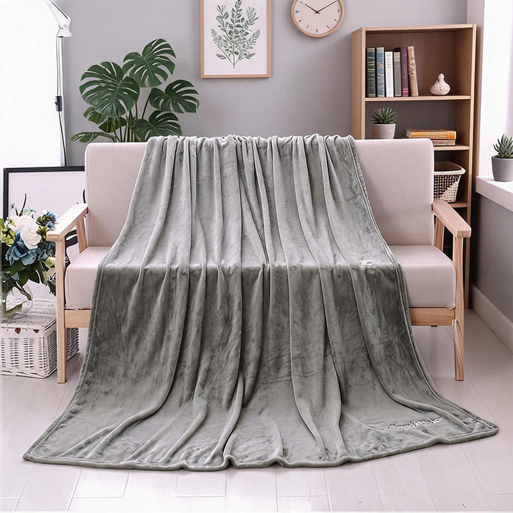 Women's Luxurious Blanket from Particularly Soft Microfiber Kalsten