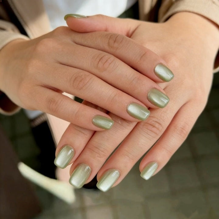 High-Quality Fake Nails in Stylish Gloss Kalsten