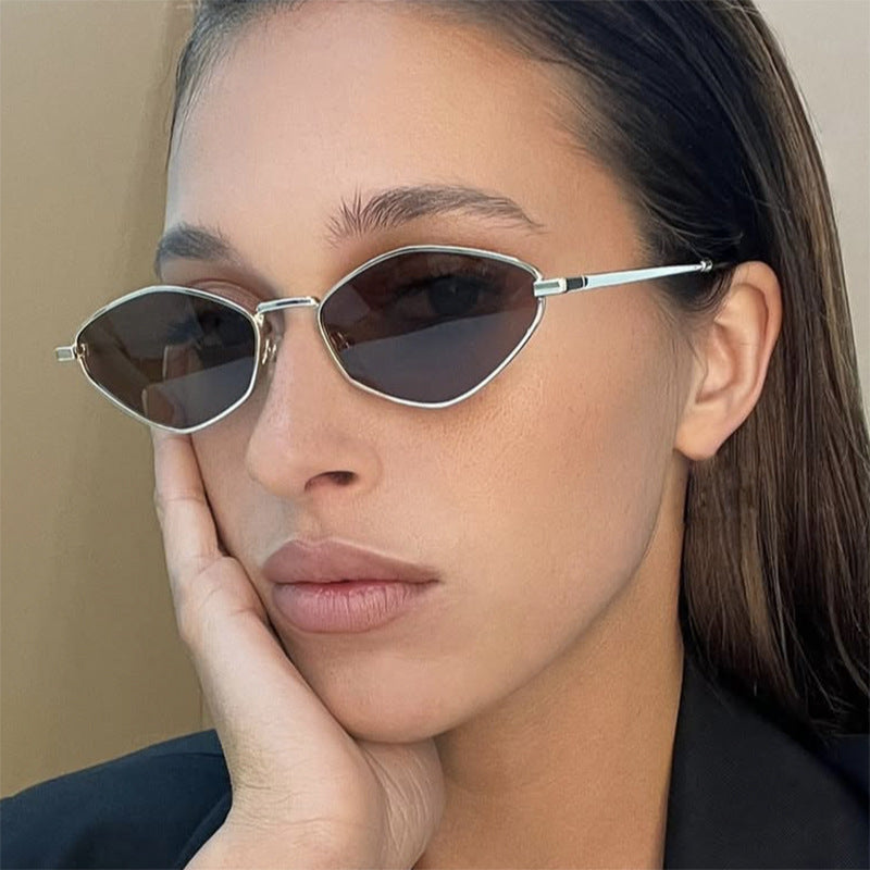 Women's geometric sunglasses with fine metal frame and UV protection Kalsten
