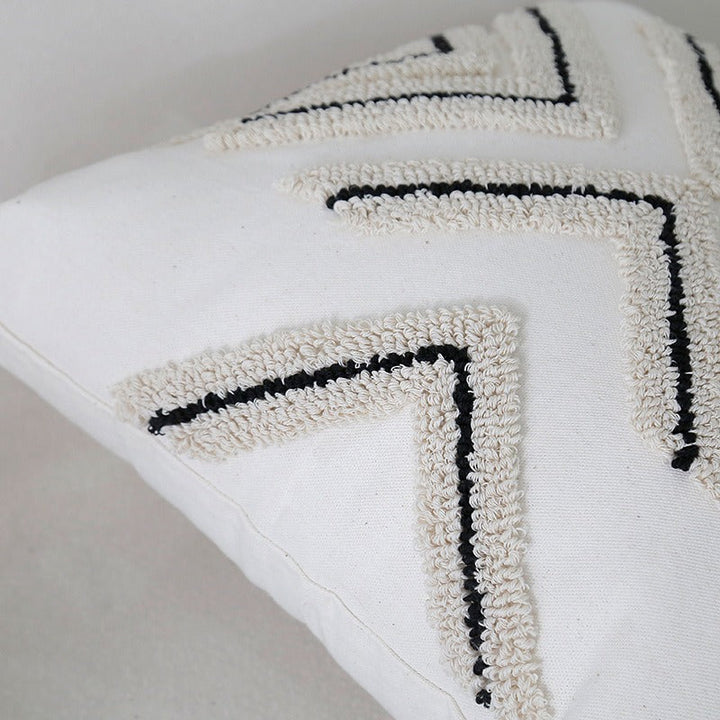 Women’s cushion cover with artistic fringe pattern Kalsten