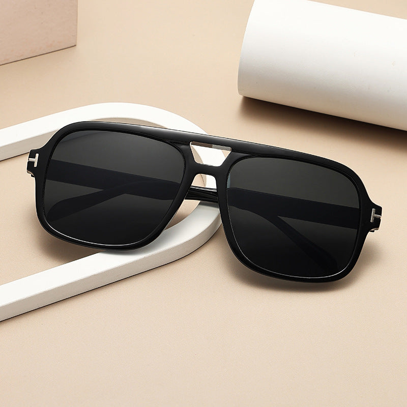 Ladies fashionable square sunglasses with sturdy frame Kalsten