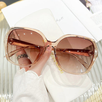 Women's oversized sunglasses in an elegant butterfly design Karnz