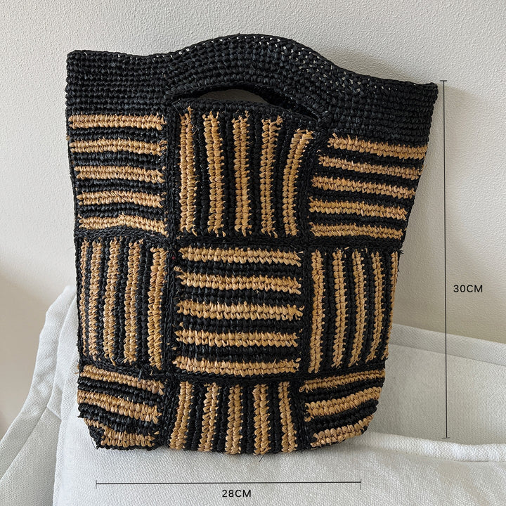 Handmade straw bag with fashionable striped pattern Kalsten