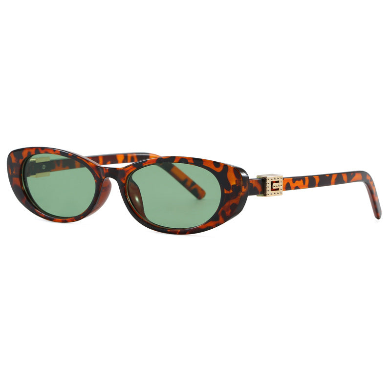 Women Cat-Eye Sunglasses with Stylish Frame and Luxurious Accents Kalsten
