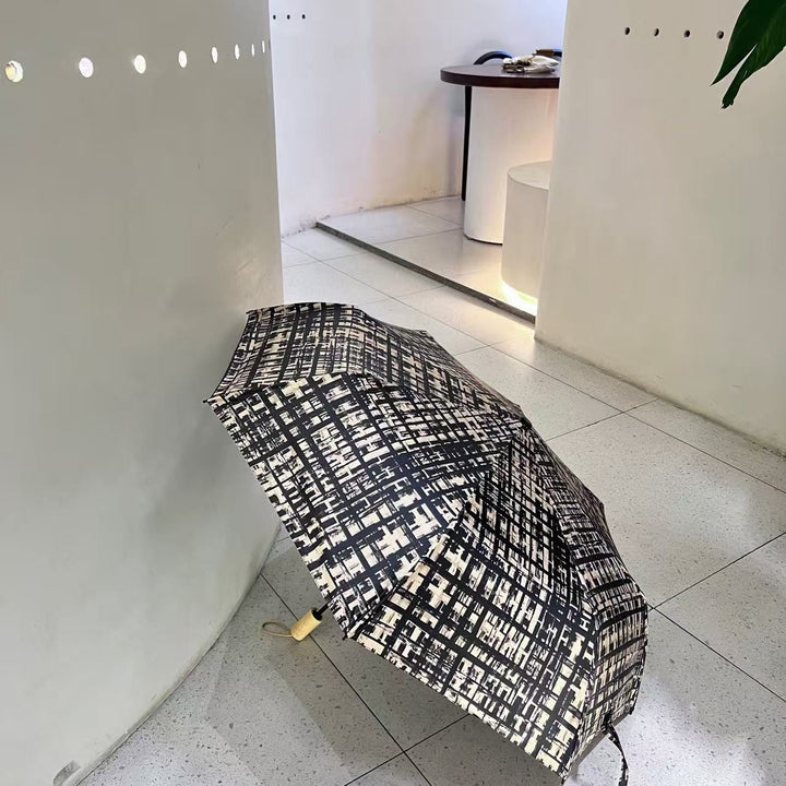 Women's Folding Umbrella in Modern Check Pattern Kalsten