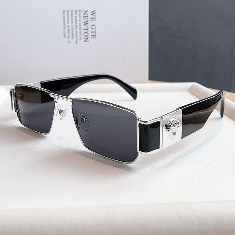 Women's designer sunglasses with luxurious frame and trendy cut Kalsten