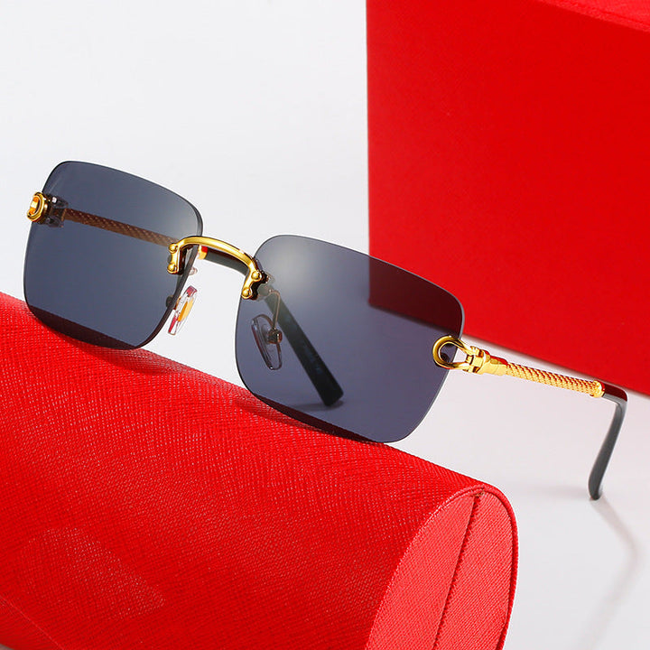 Women's square sunglasses with luxurious, gold-accented frame and protective lenses Kalsten