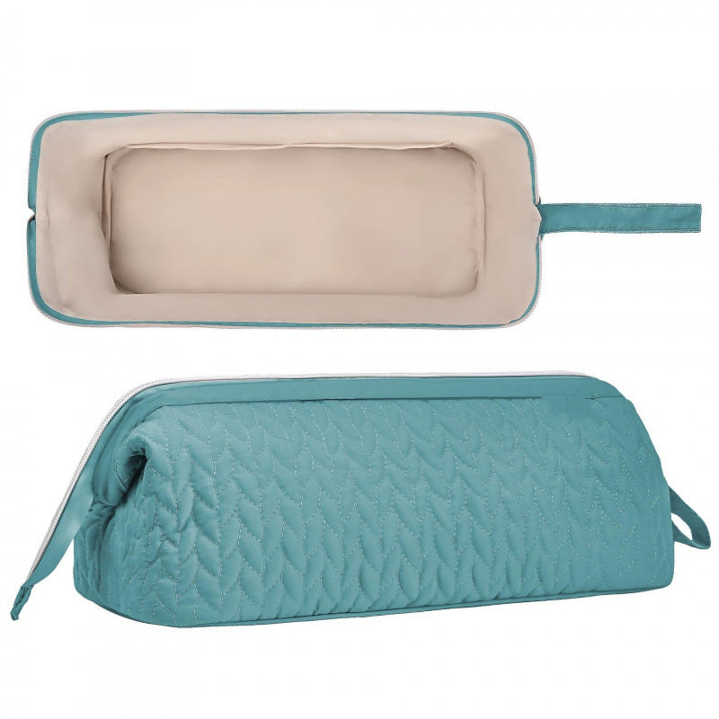 Elegant cosmetic bag with accessories Kalsten