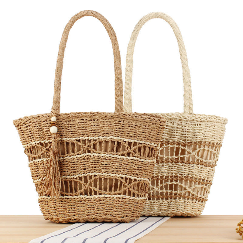 Handmade tote bag with decorative fringes Kalsten