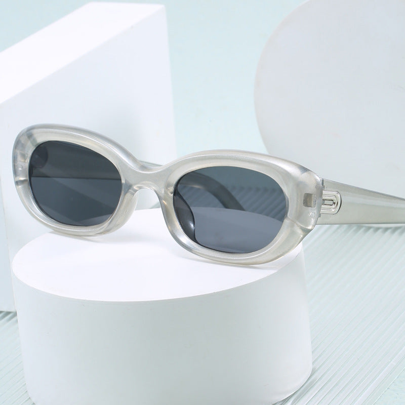 Women's fashionable sunglasses with oval design and UV protection Kalsten