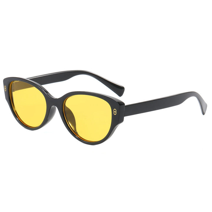 Ladies Cat-Eye Sunglasses with Modern Plastic Frame Kalsten