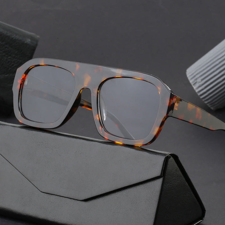 Ladies oversized square sunglasses with modern design Kalsten