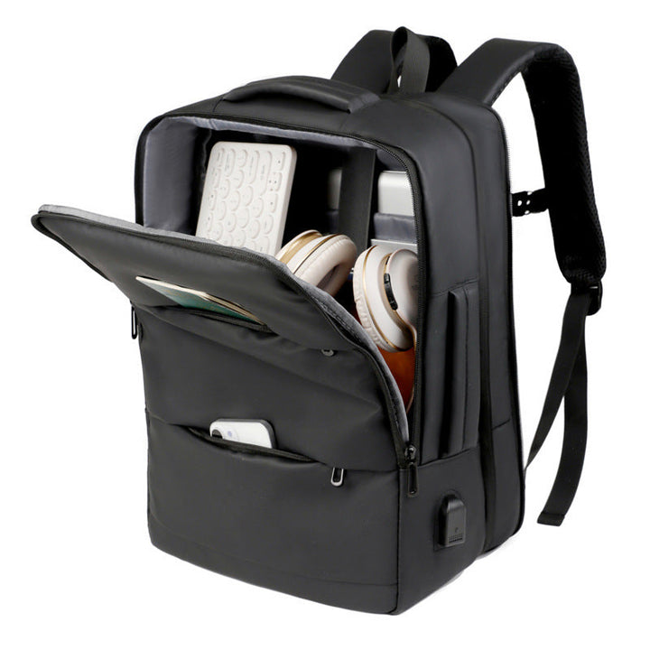 More modern laptop backpack with practical USB connection and innovative compartment system Kalsten