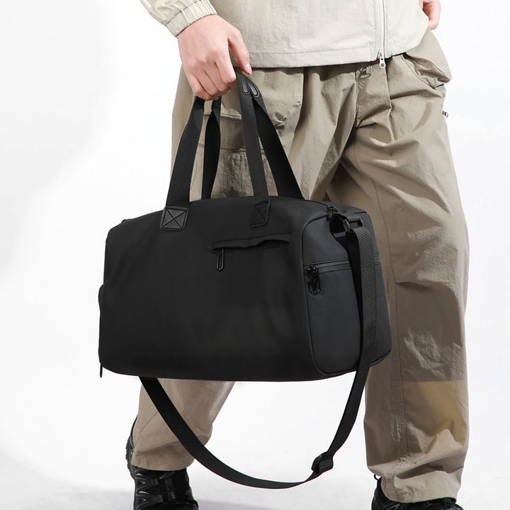 Multifunctional sports and travel bag with removable shoulder straps Kalsten