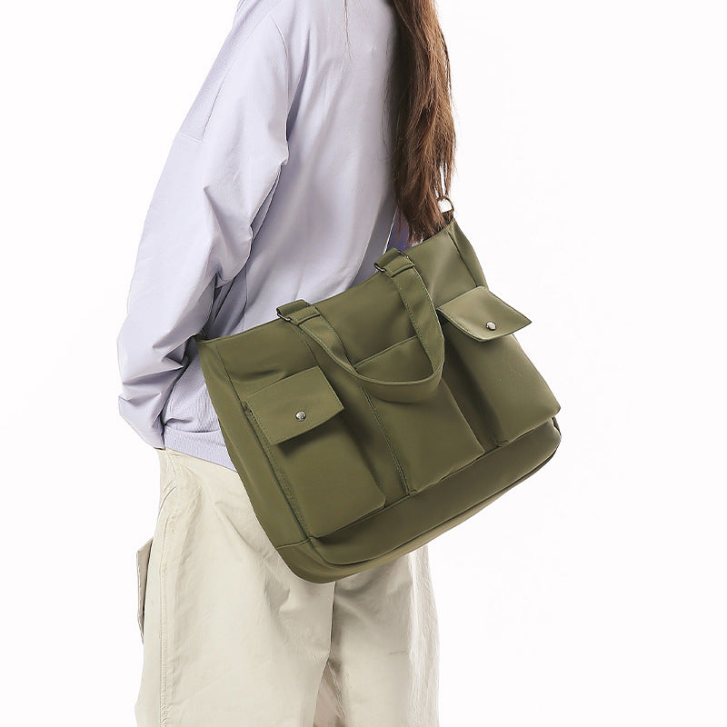 Practical everyday bag with multifunctional compartments Kalsten