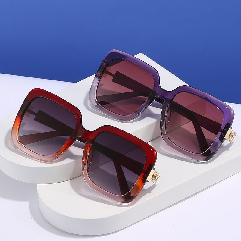 Women's elegant oversized sunglasses with luxurious metal accents Kalsten