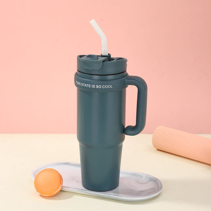 Unisex drinking cup with integrated straw Kalsten