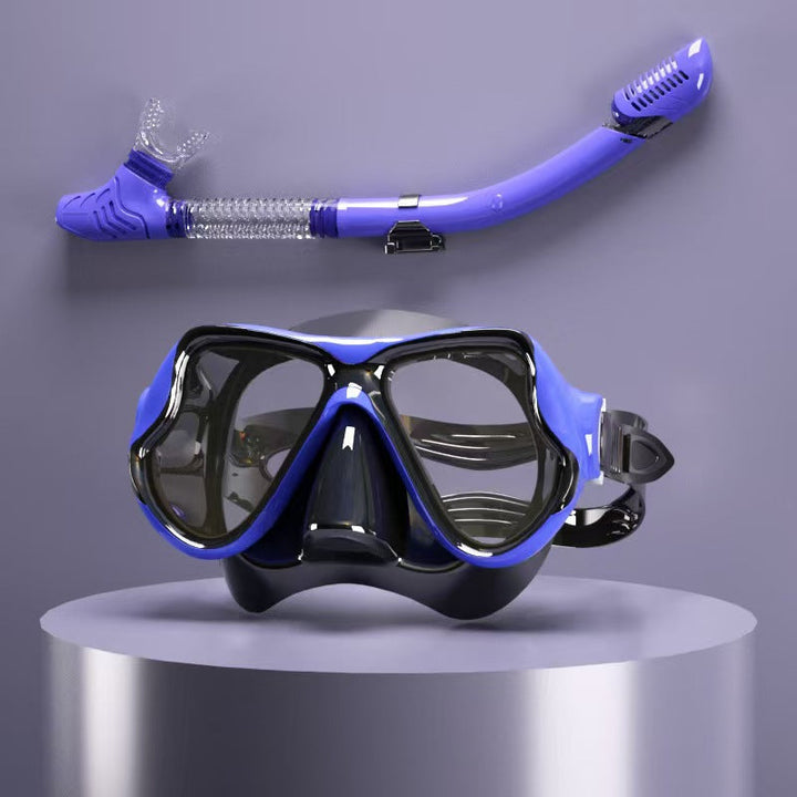 Diving mask with ergonomic design and a flexible snorkel Kalsten