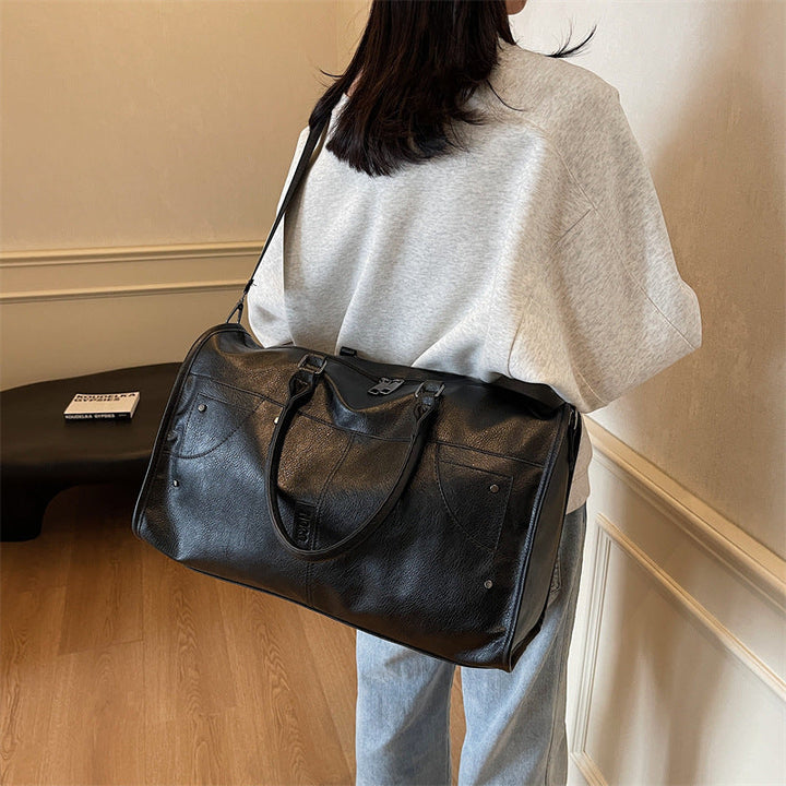Elegant leather bag with stylish design and versatile carrying options Kalsten