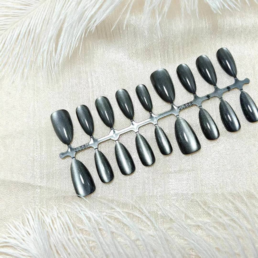 Shiny artificial nails Kalsten