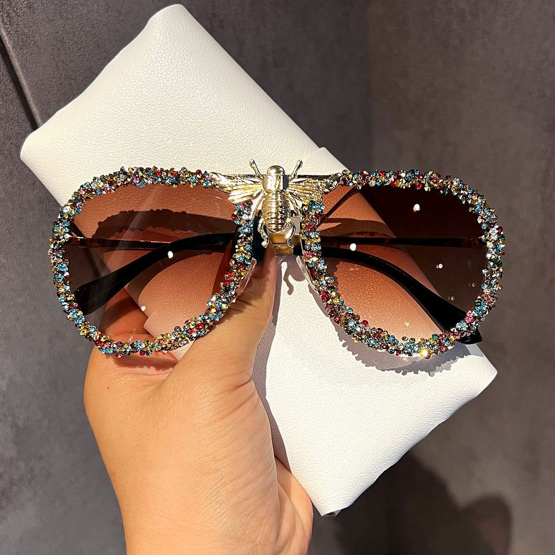 Women Glamorous Oversized Sunglasses with Unique Decorative Frame Kalsten