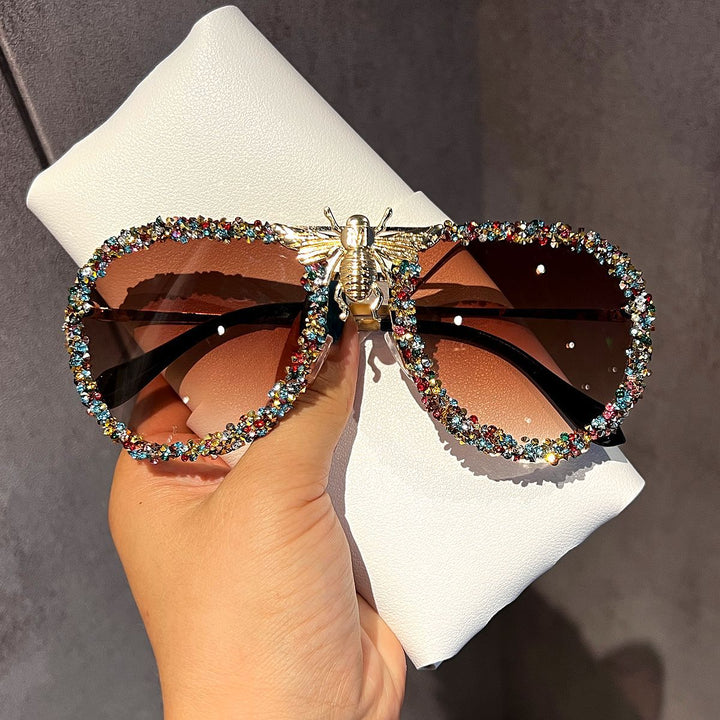 Women Glamorous Oversized Sunglasses with Unique Decorative Frame Kalsten