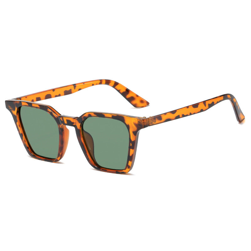 Women's square sunglasses with distinctive shield design and UV protection Kalsten
