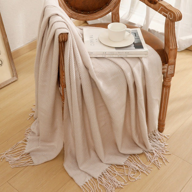 Unisex Cozy Geometric Throw Blanket