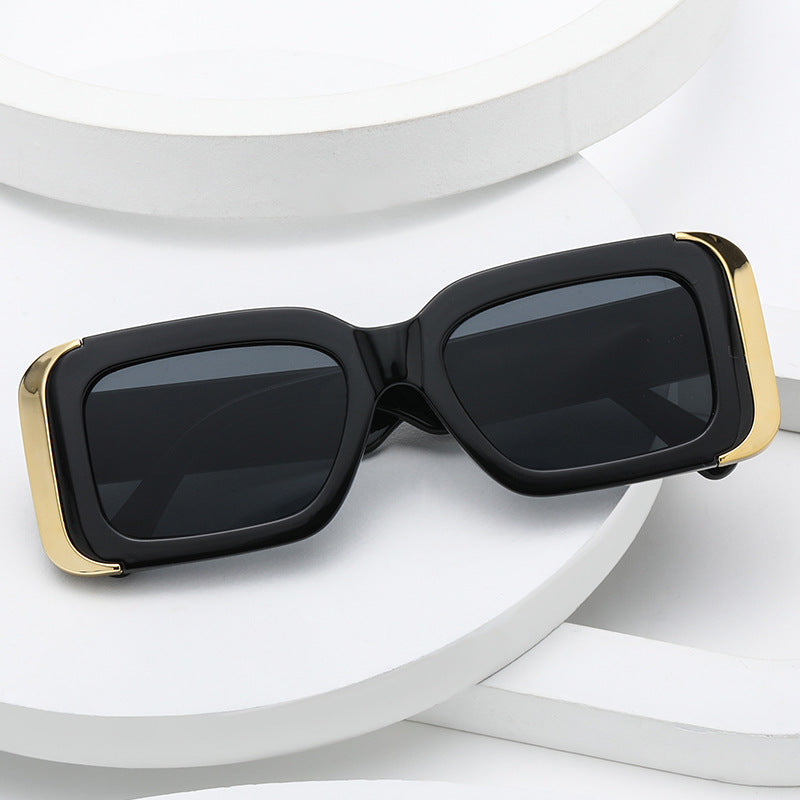 Women Oversized Sunglasses in Modern Animal Print Design Kalsten