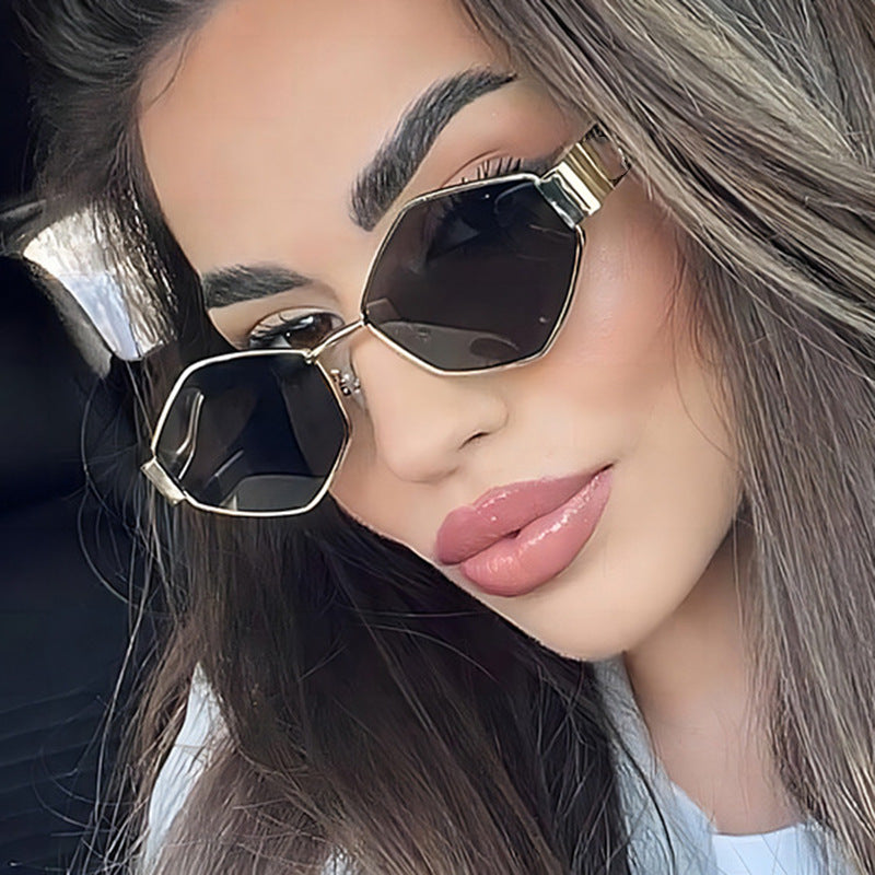 Women's geometric sunglasses with narrow metal frame and polarized lenses Kalsten