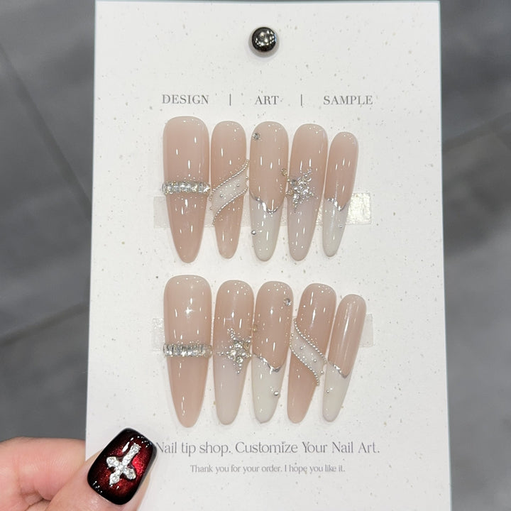 Glamorous Nail Art Kalsten