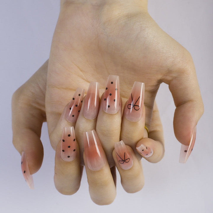 High-gloss artificial nails with rose effect Kalsten