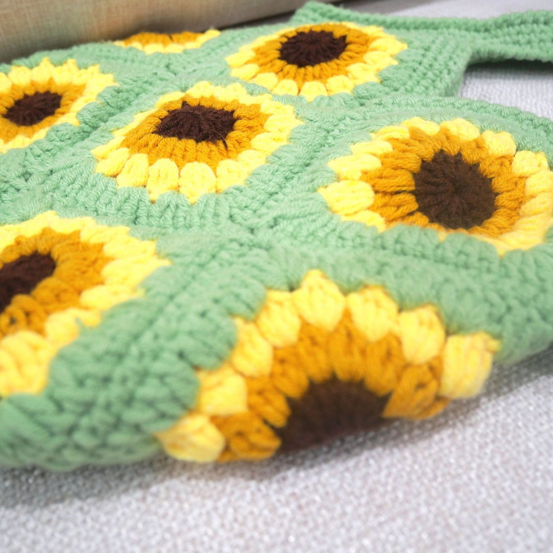 Handcrafted Macrame Bag in Floral Pattern Kalsten