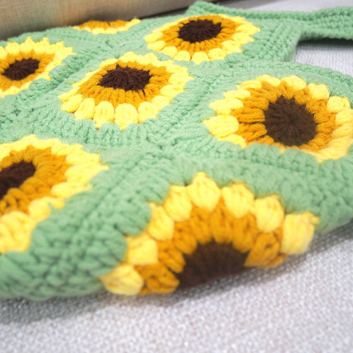 Handcrafted Macrame Bag in Floral Pattern Kalsten