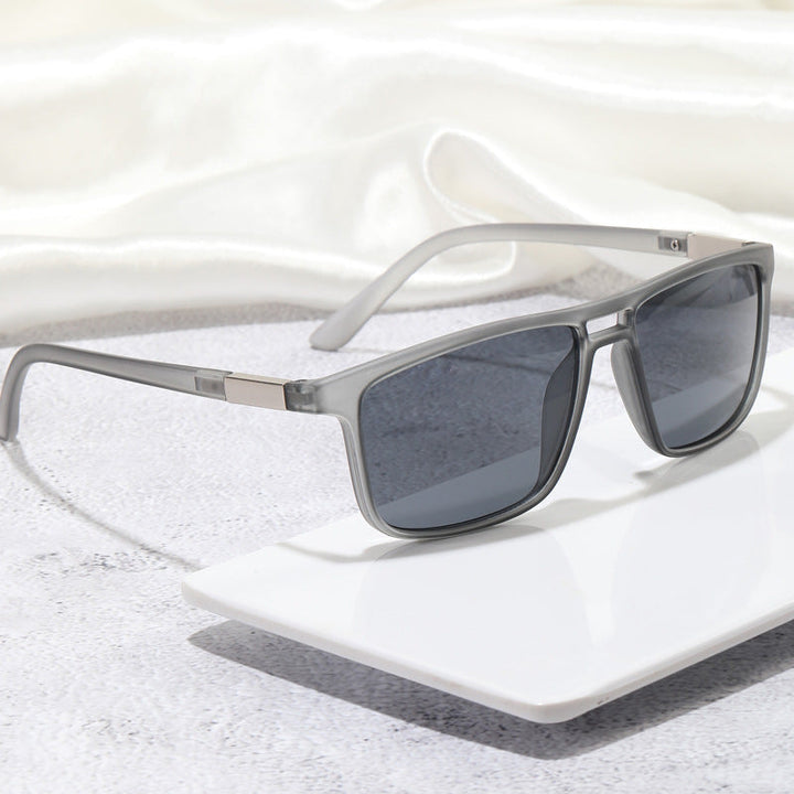 Women's stylish sunglasses with modern frame Kalsten