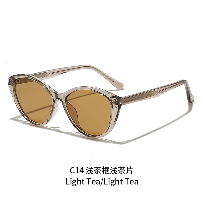Ladies trendy sunglasses in modern cat-eye style Kalsten