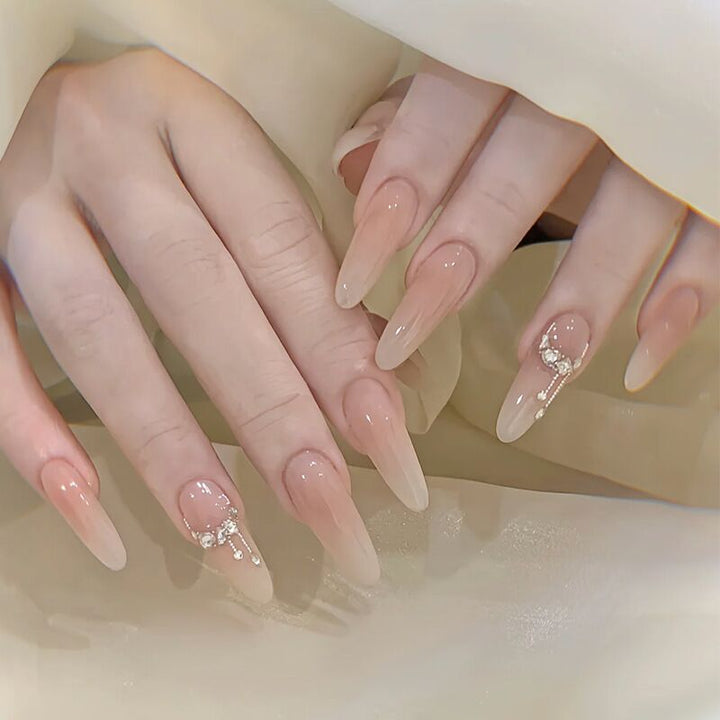 Floral-Inspired Elegant Press-On Nail Design Kalsten