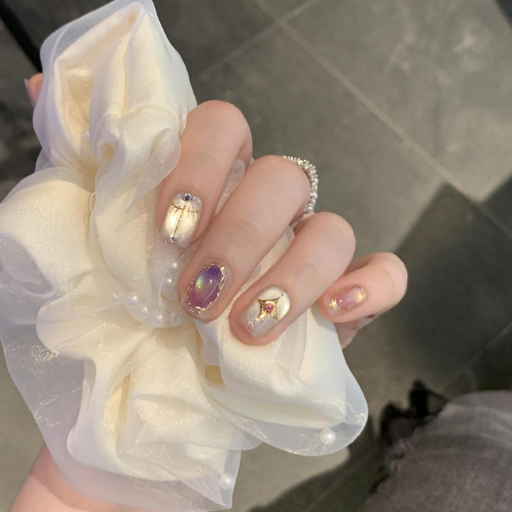 Elegant Artificial Nail Set with Glamorous Rhinestone and Glitter Details Kalsten