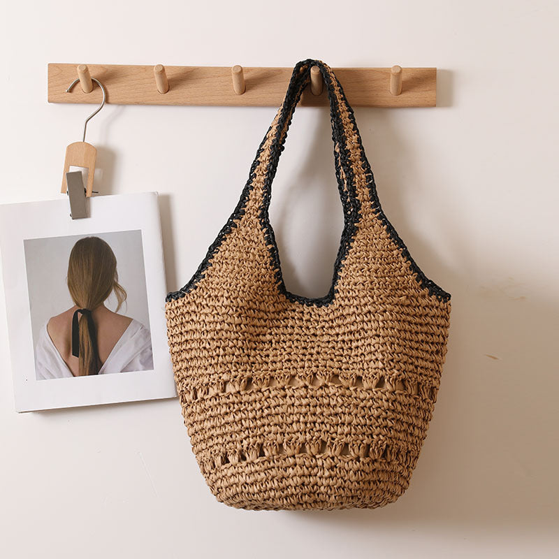 Handmade straw bag with decorative details Kalsten