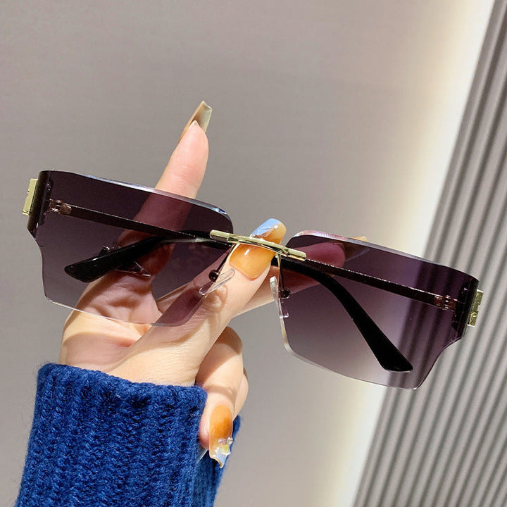 Women's fashionable square sunglasses with luxurious frame and polarized lenses Kalsten